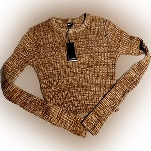 Monrow Crop NWT Sweater